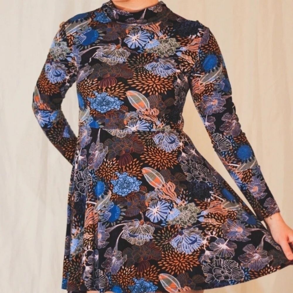 H&M floral boho high neck mini dress. Size small. EUC